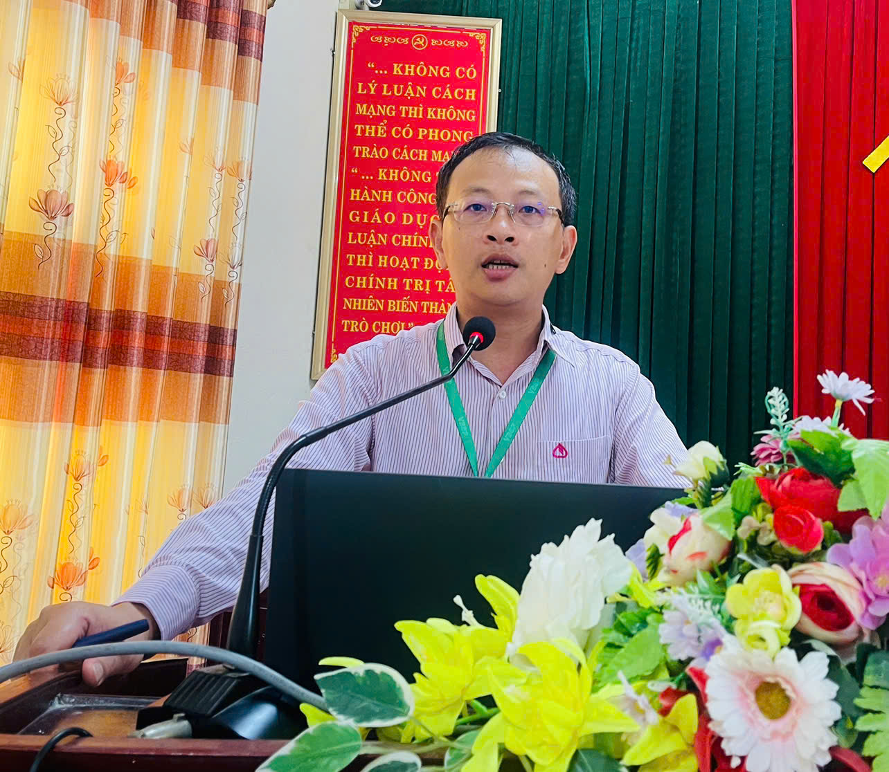 Anh-tin-bai